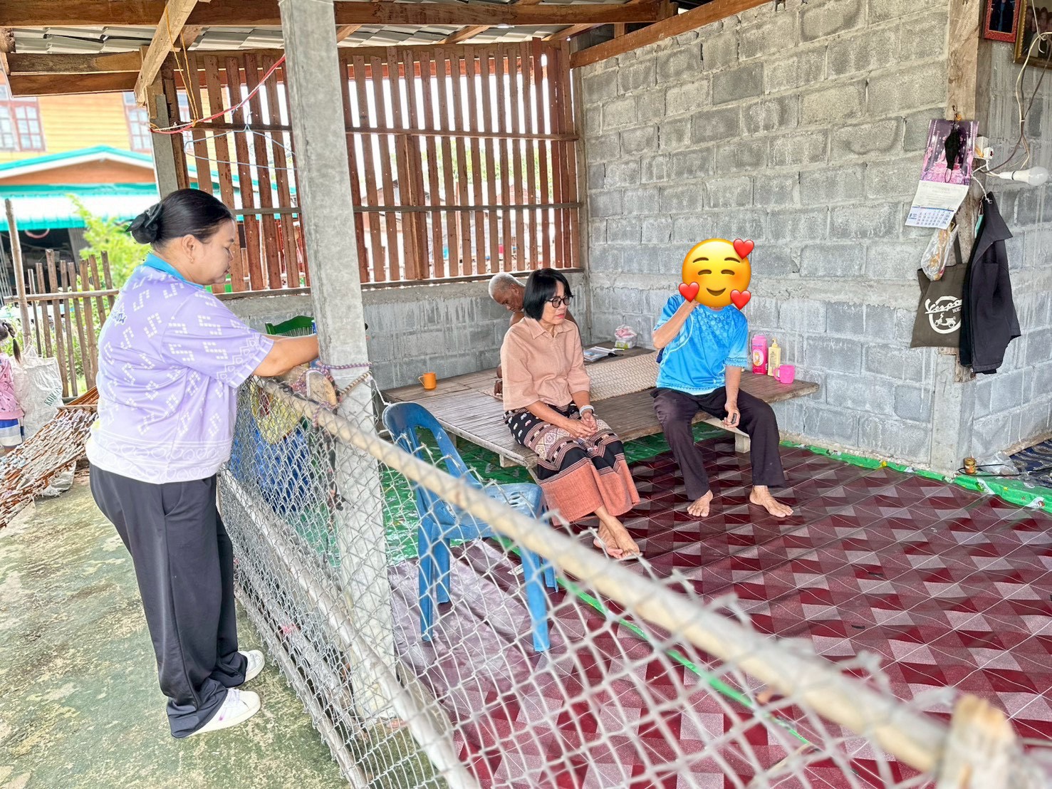 พช.ชุมพวง ลงพื้นที่ติดตามลูกหนี้ค้างชำระกองทุนพัฒนาบทบาทสตรี ประเภทเงินทุนหมุนเวียน