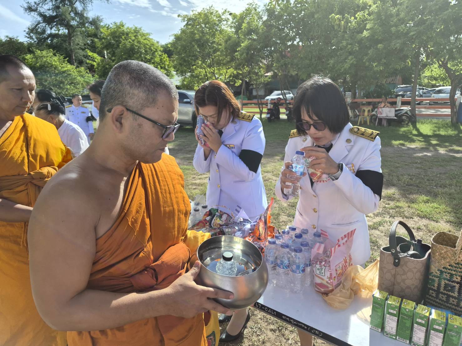 พช.พระชุมพวง ร่วมพิธีเจริญพระพุทธมนต์และทำบุญตักบาตร ถวายพระกุศลแด่สมเด็จพระสังฆราช เนื่องในโอกาสฉลองพระชนมายุ 99 พรรษา
