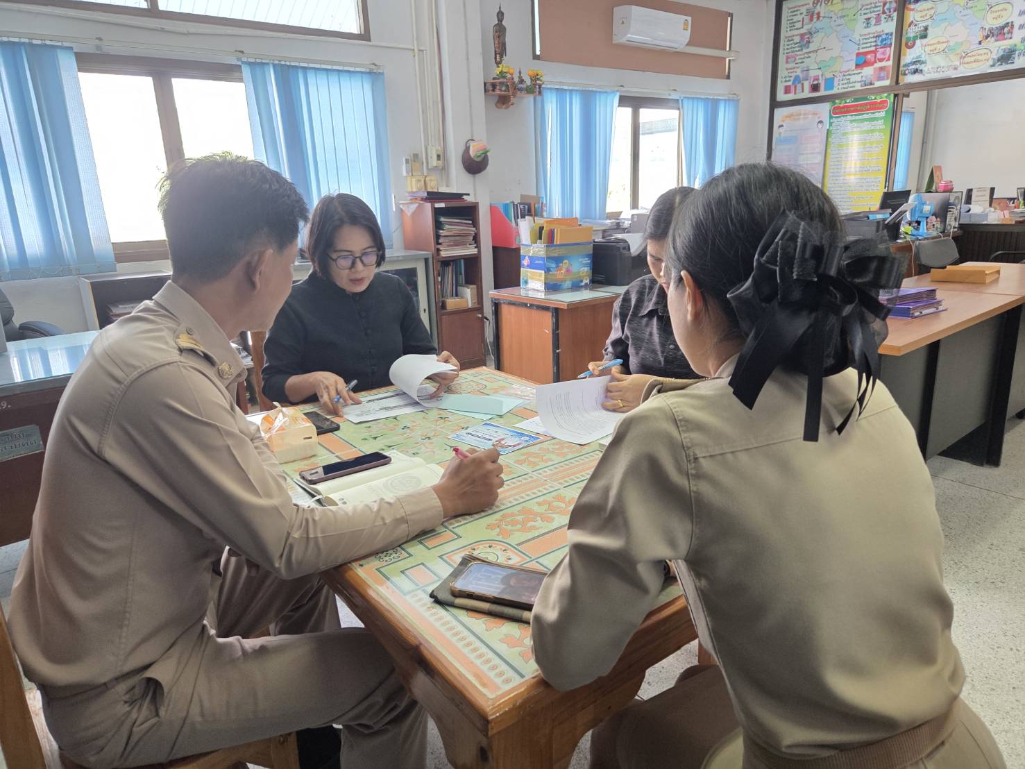 พช.ชุมพวง ประชุมเจ้าหน้าที่พัฒนาชุมชน ประจำเดือนกรกฎาคม 2569